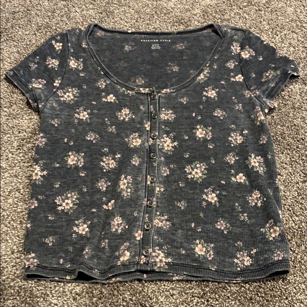 American Eagle shirt